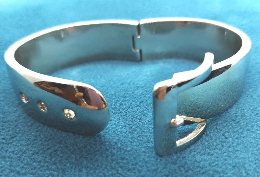 ラルフローレン　シルバー バックルデザイン バングル