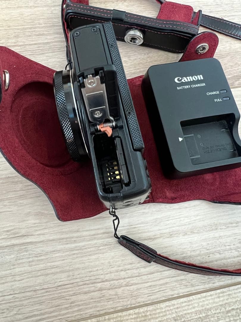 美品Canon キャノン PowerShot G7X ブラック保護ケース付き