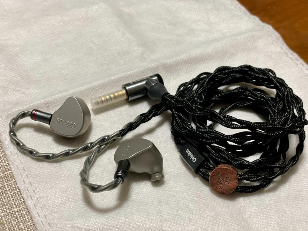 イヤホン Oriolus Traillii Ti