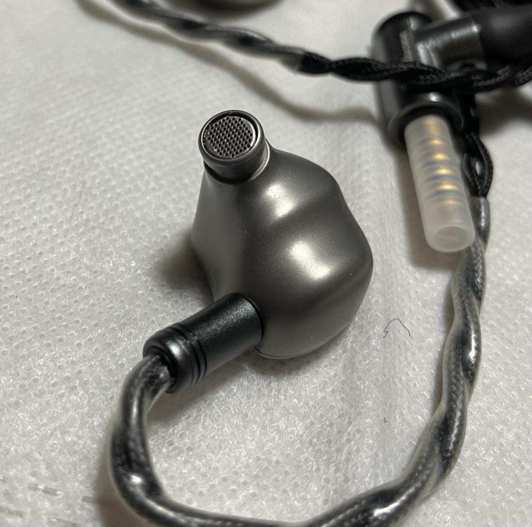 イヤホン Oriolus Traillii Ti