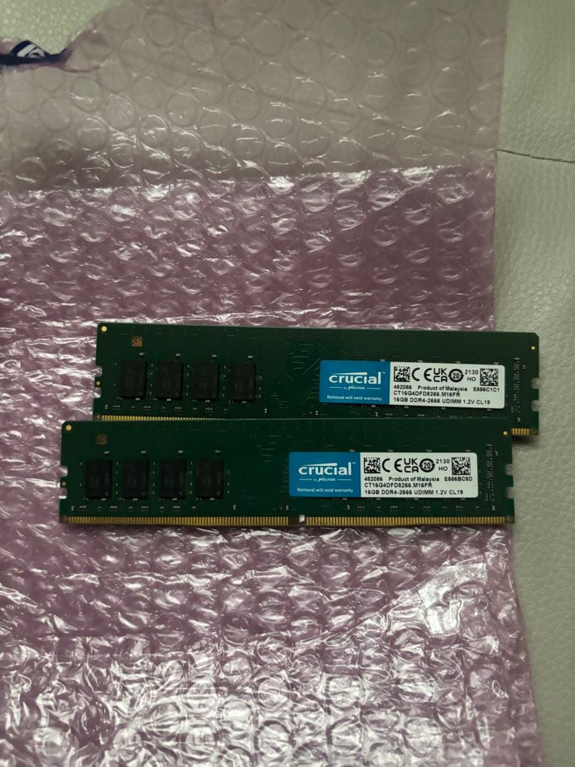 リ*ン様 ジャンク品 crucial メモリ 16gb x2 ddr4
