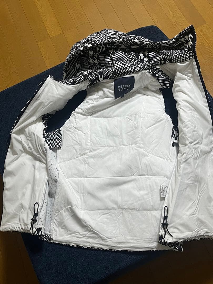 【美品】パーリーゲイツ　中綿フーディベスト　１