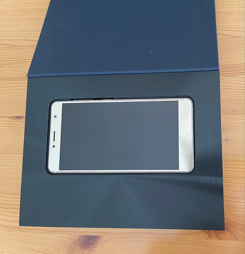 ASUS Zenfone 3 Deluxe ZS550KL スマートフォン 本体