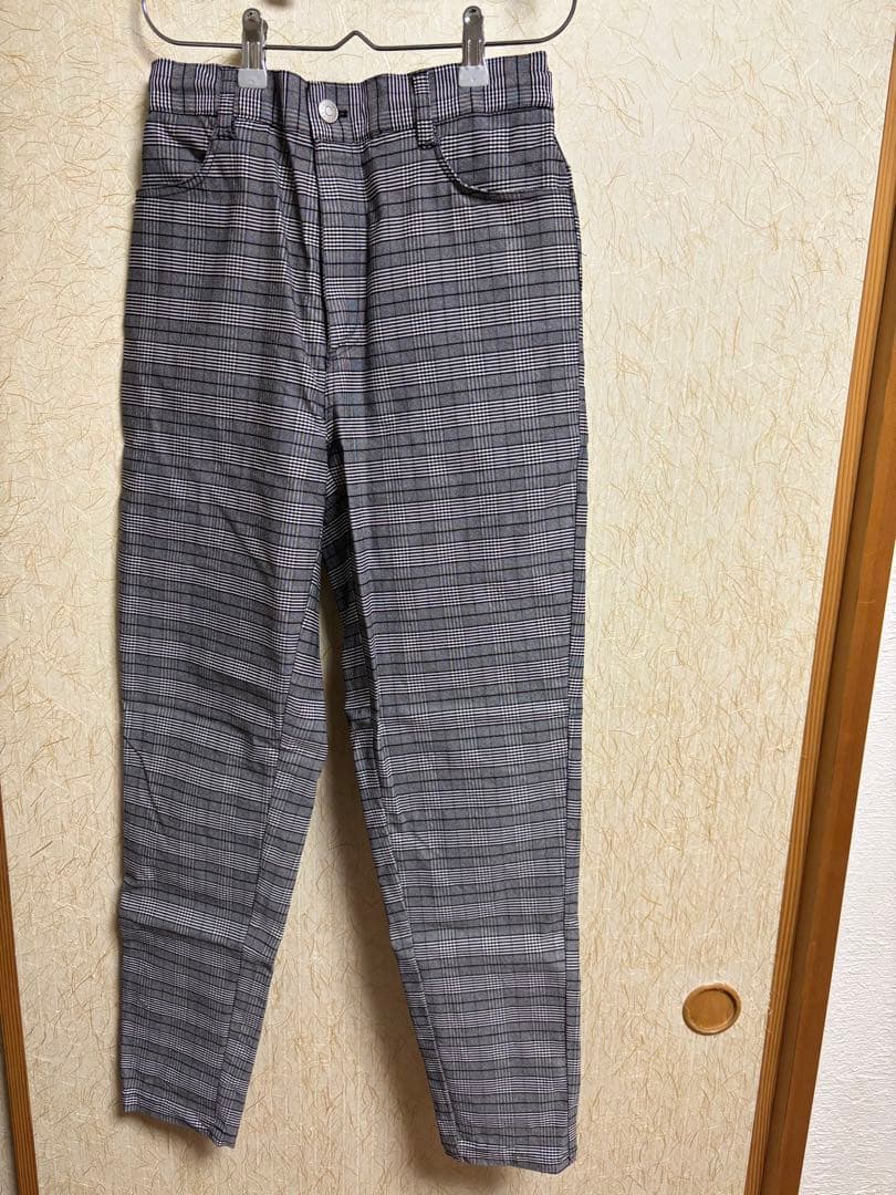 BELINDA セットアップ グレー スリムフィット スラックス