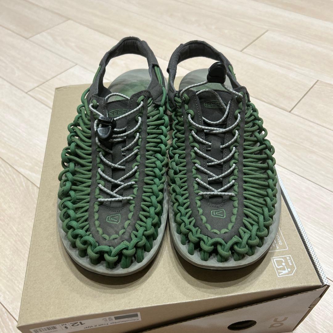 【スクエアパンツさま専用】大きいサイズ　keen ユニーク