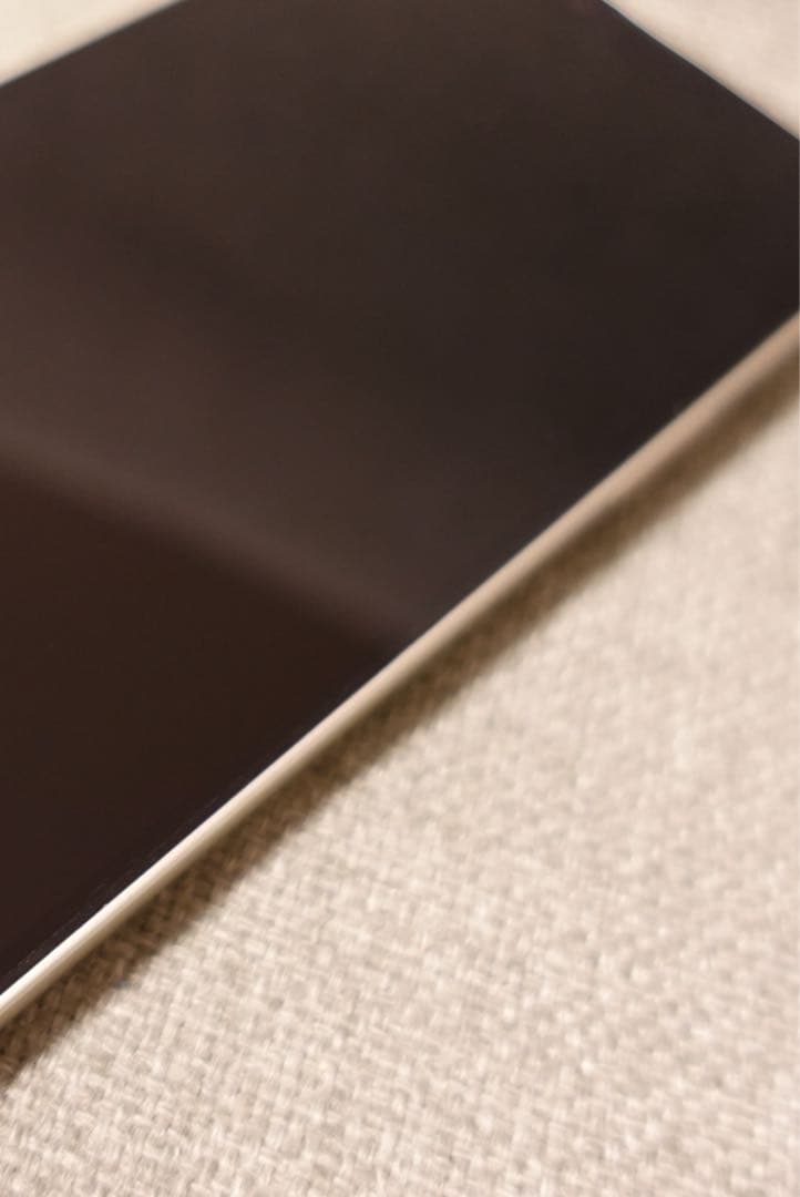 Apple iPhone14plus 背面割れあり