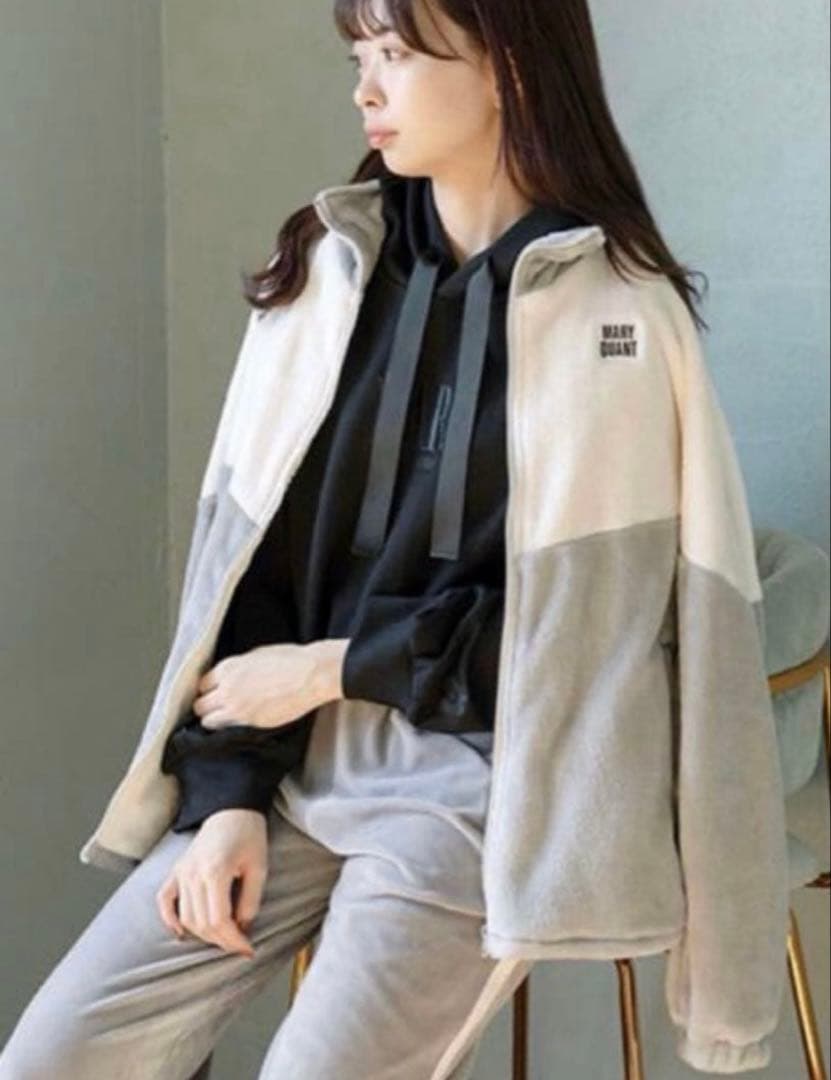 マリークワント　希少品　完全完売カラー　新品グレーバイカラーブルゾン　匿名配送