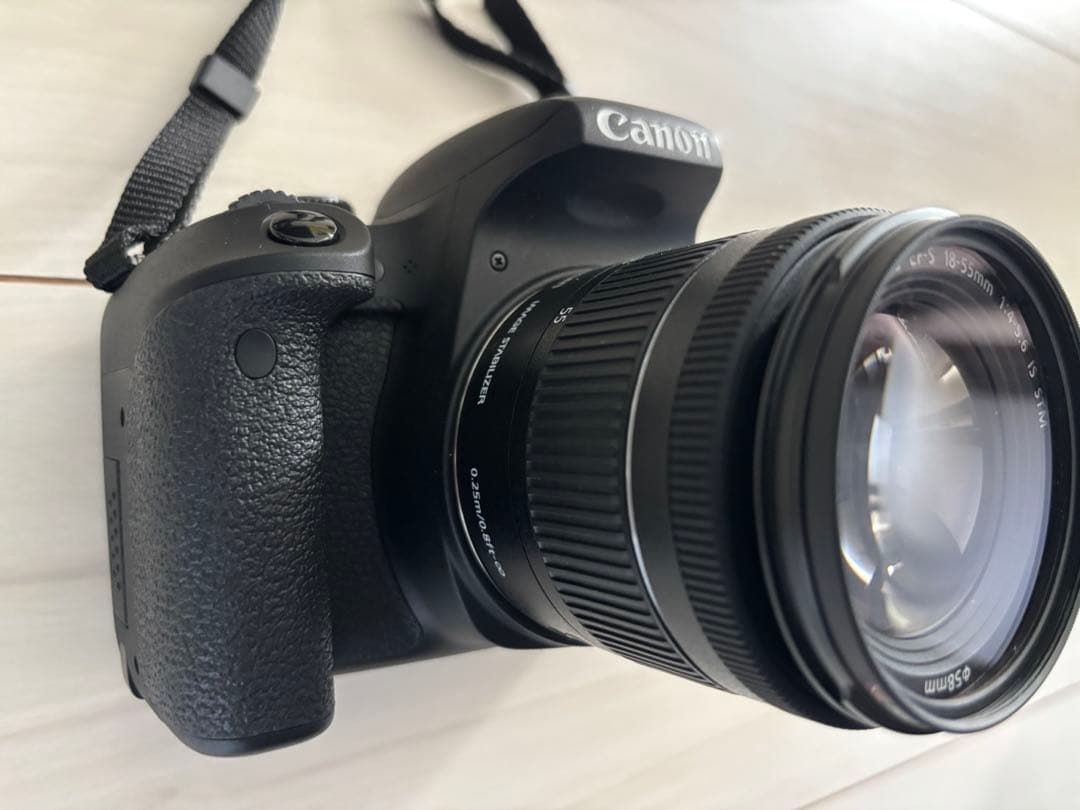【中古品】Canon EOS Kiss X9i ダブルズームキットおまけ付き
