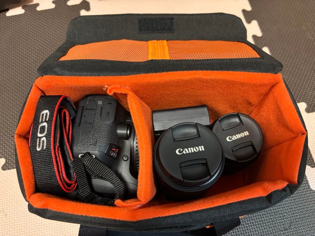 【中古品】Canon EOS Kiss X9i ダブルズームキットおまけ付き