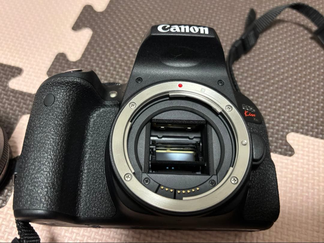 【中古品】Canon EOS Kiss X9i ダブルズームキットおまけ付き