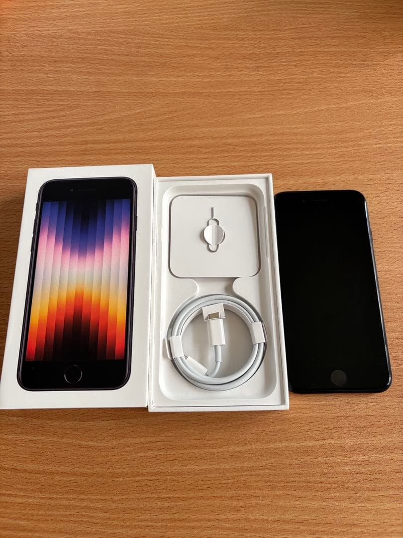 iPhone SE3 64GB ブラック