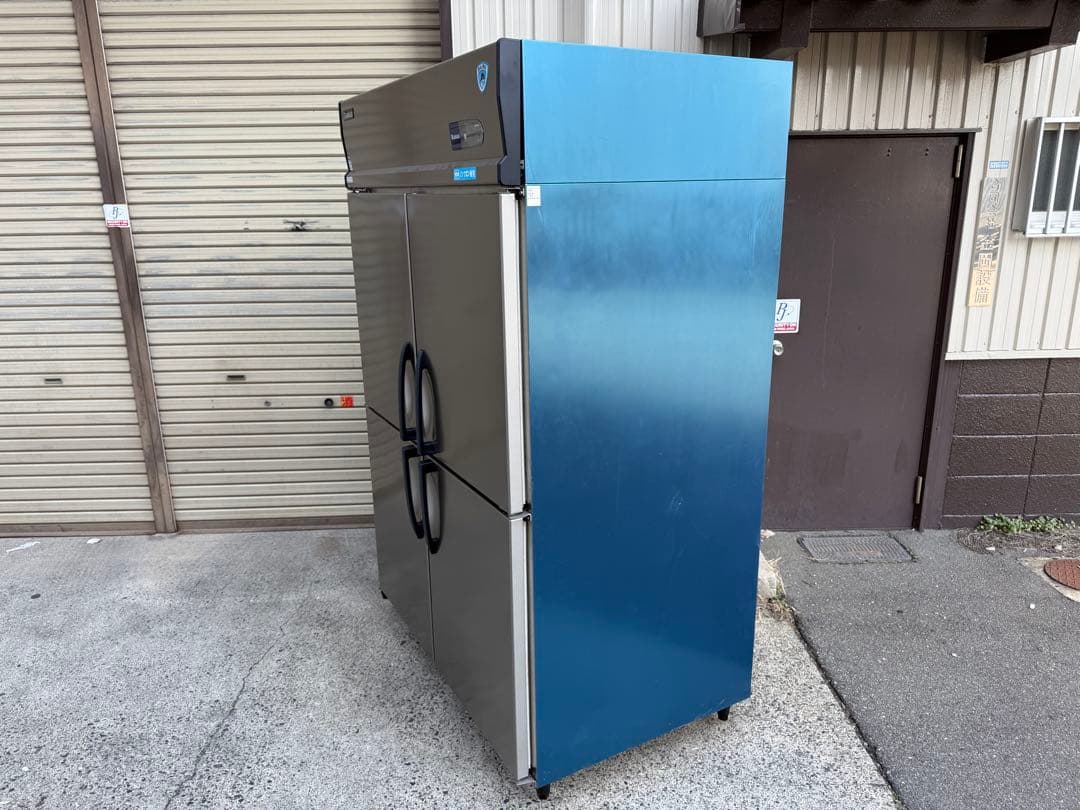 大和冷機　DAIWA　縦型冷蔵庫　２００V　厨房　飲食店　４４３CD-NP