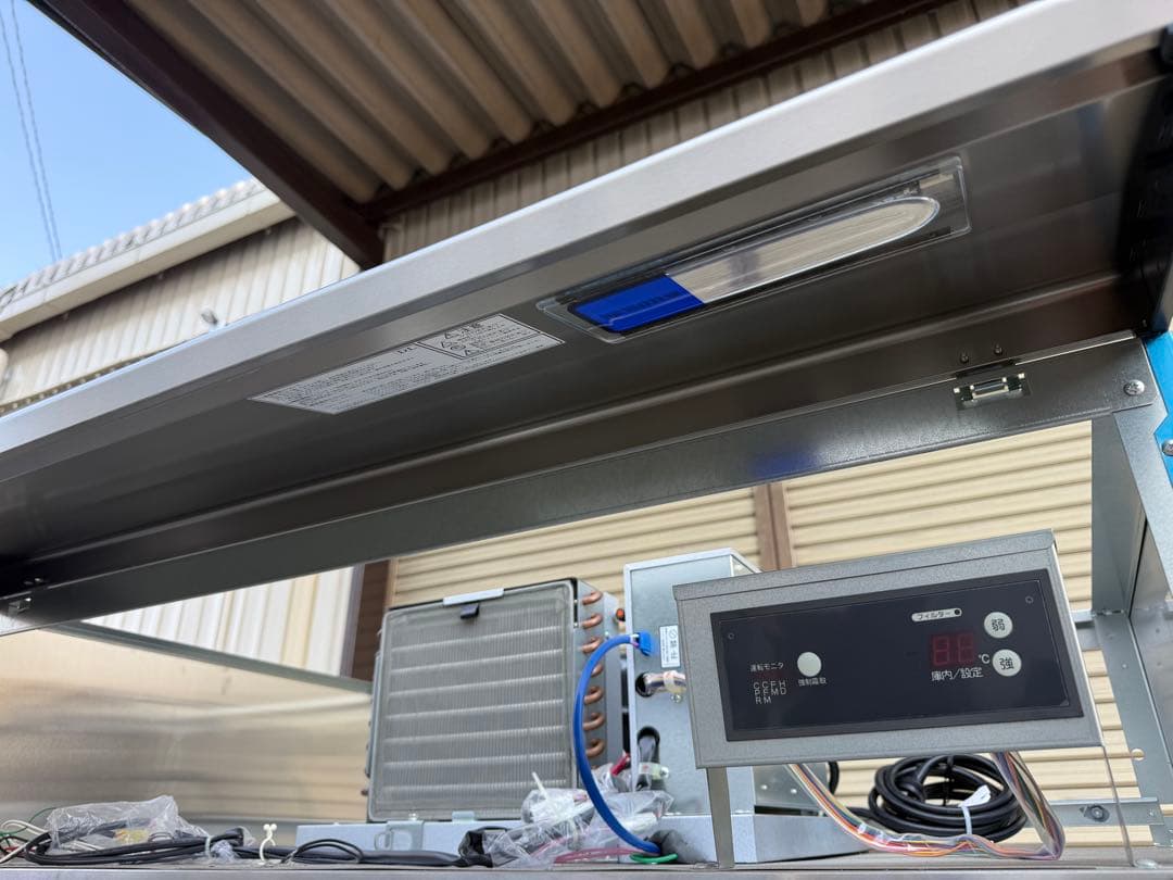 大和冷機　DAIWA　縦型冷蔵庫　２００V　厨房　飲食店　４４３CD-NP