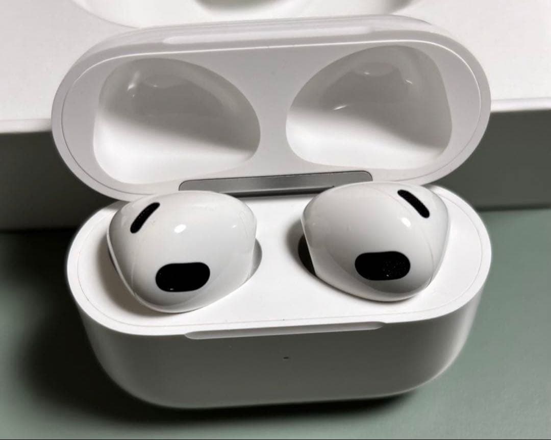 MagSafe充電ケース付きAirPods（第3世代）接続解除、リセット済み