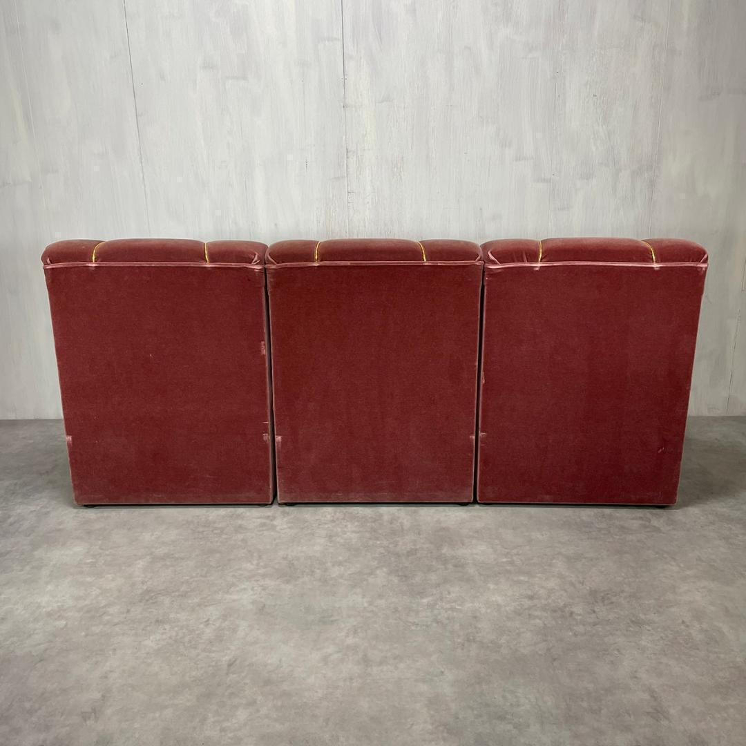 TiTi！ヴィンテージ モケット ピンクパープル ソファ 業務用 レトロ