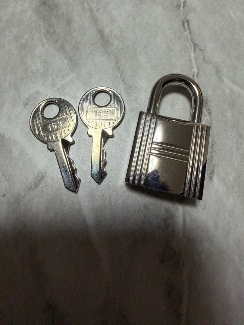 【即日発送】HERMES エルメス カデナ パドロック 南京錠 シルバー　163