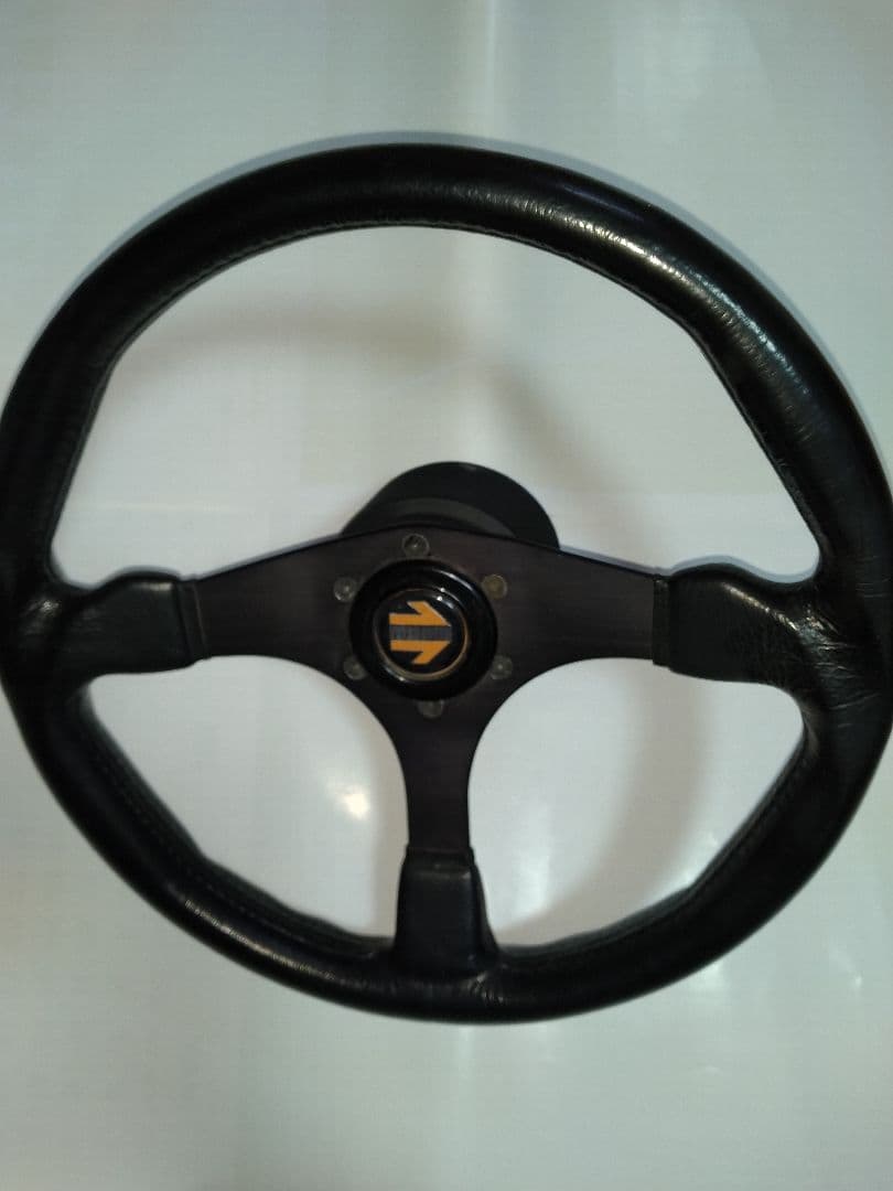 【限定セール　☆希少☆】momoステアリング