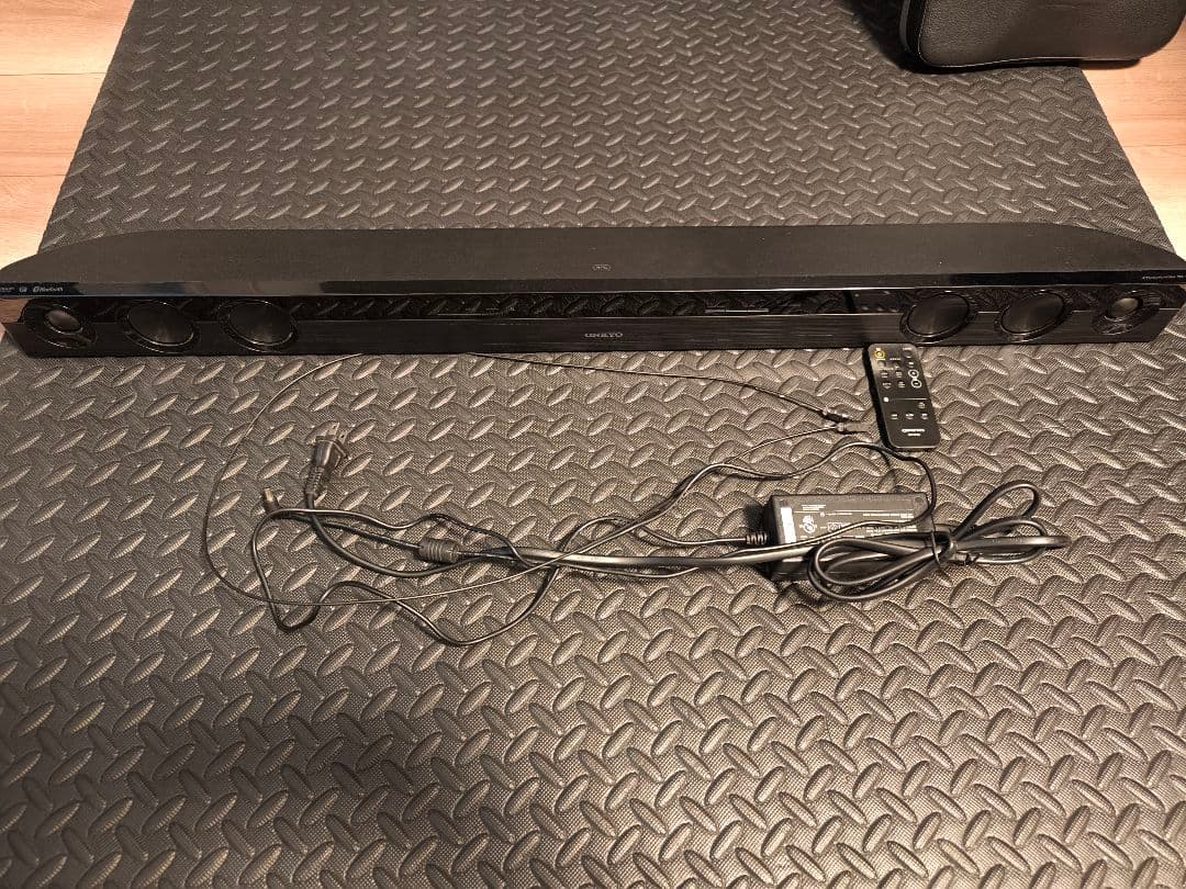 ONKYO サウンドバー 音響 STB-200 6スピーカー Bluetooth