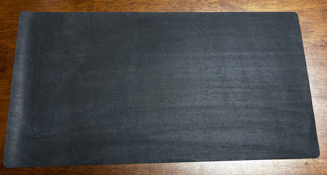 ポケモンカードゲーム ラバープレイマット 「...じゃない」ポケモンたち