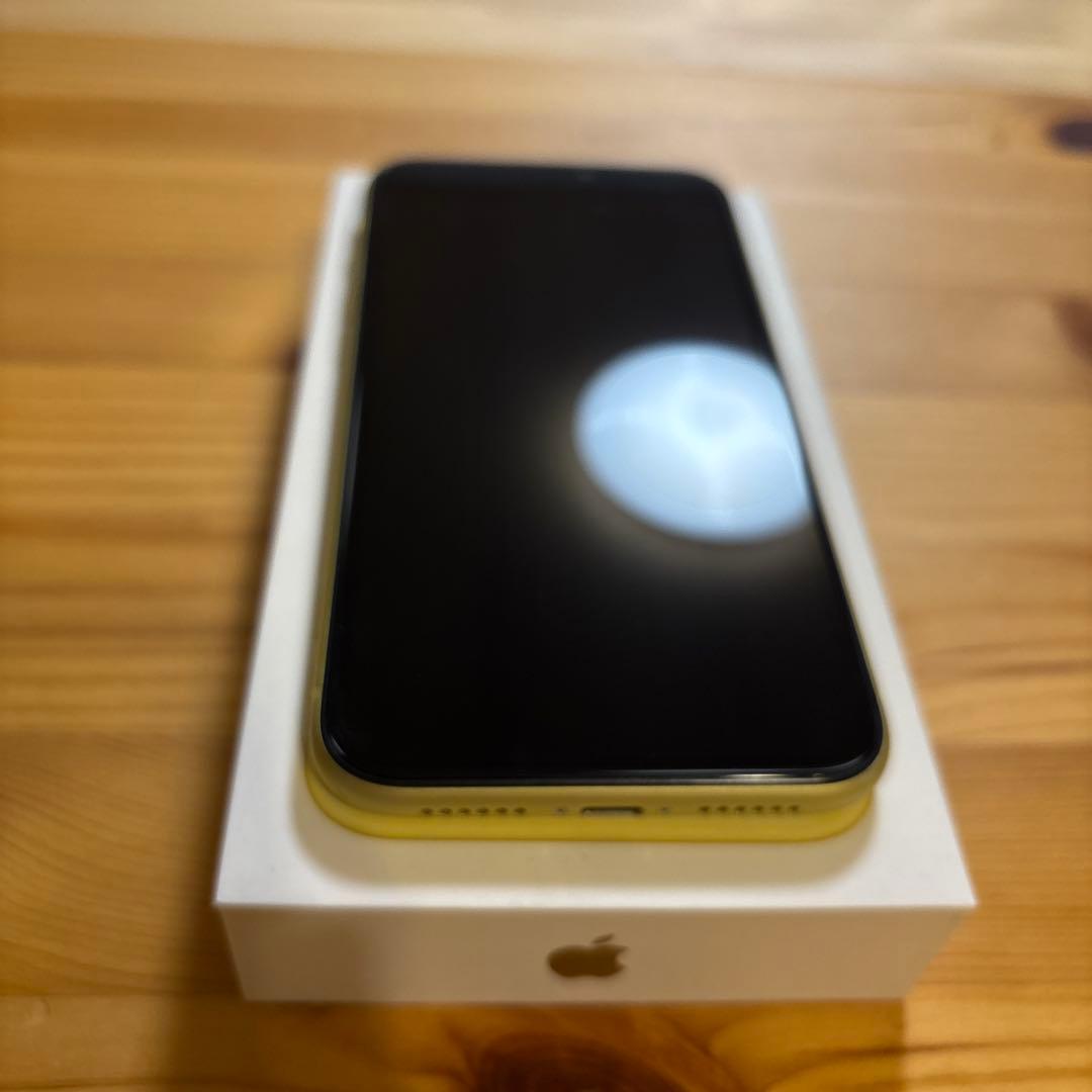 Apple iPhone 11 64GB イエロー 本体