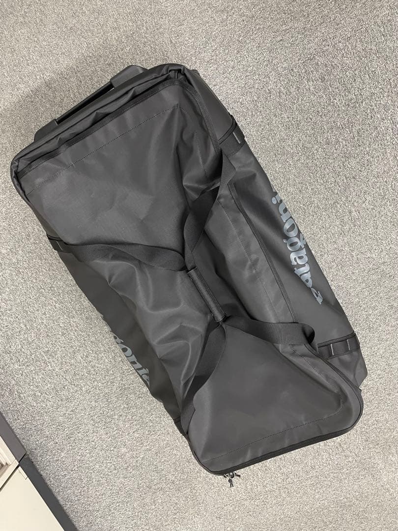 新品 patagonia BLACK HOLE WHEELED 100L