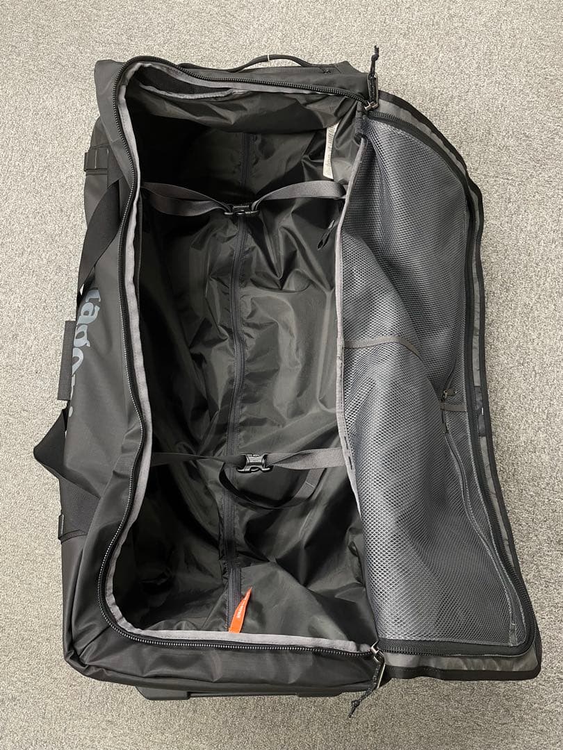 新品 patagonia BLACK HOLE WHEELED 100L