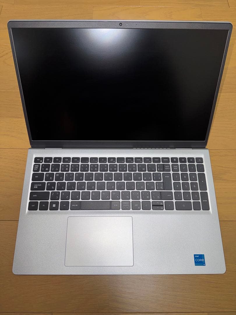 Dell Inspiron 15 (3520) 「美品/バッテリー劣化なし」