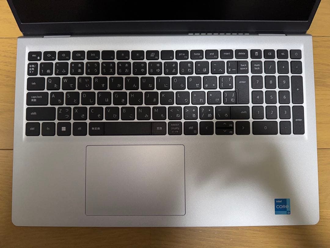 Dell Inspiron 15 (3520) 「美品/バッテリー劣化なし」