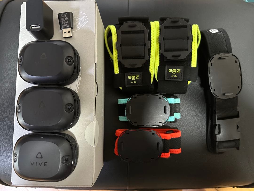 その他 VIVE ultimate tracker