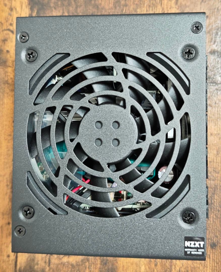 未使用品 NZXT 750W SFX電源