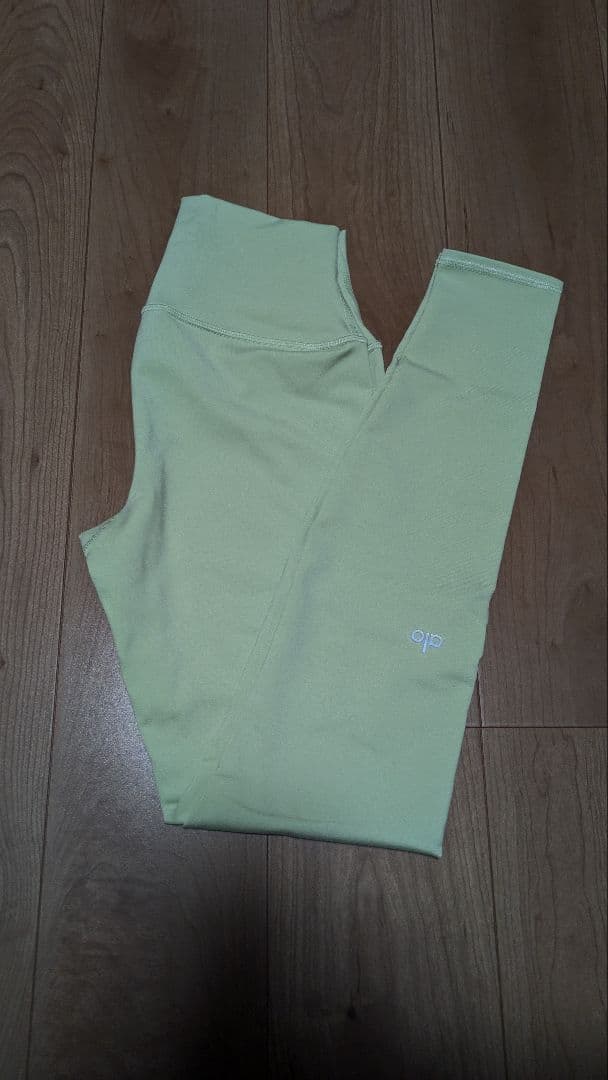 alo yoga ハイウエスト レギンス