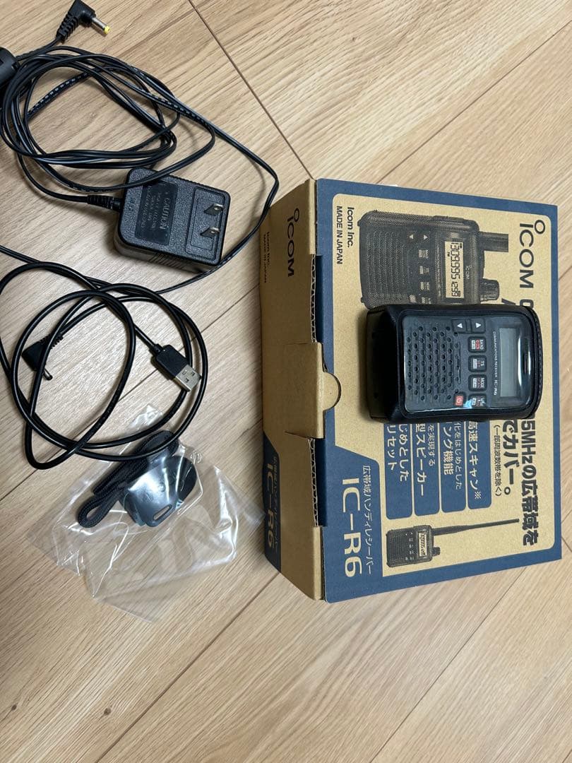 Icom IC-R6 受信機（訳あり）