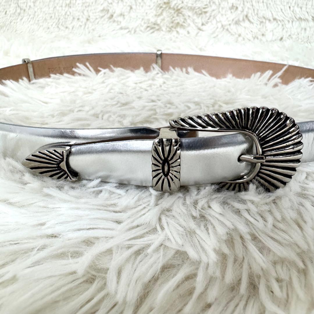 トーガ プルラ TOGApulla ダブルバックルベルト シルバー ウエスタン