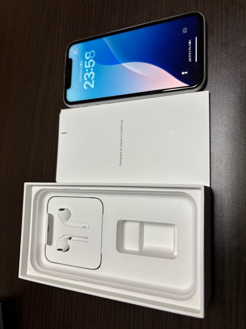 Apple iPhone XR 128GB ホワイト 美品