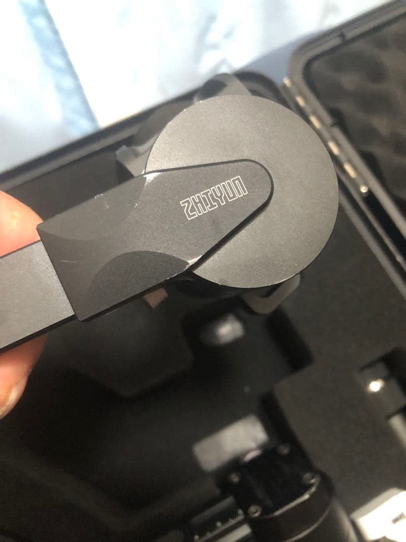 ZHIYUN CRANE V2ジンバル