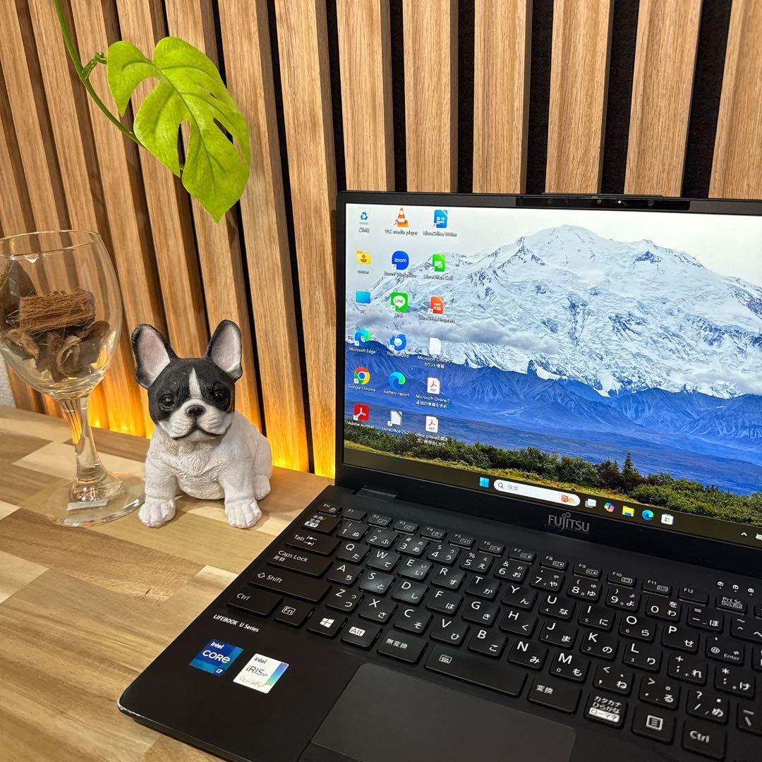 最上級品‼️LIFEBOOK☘️最高峰i7☘第11世代☘️フルHD☘最新ノートパソコン