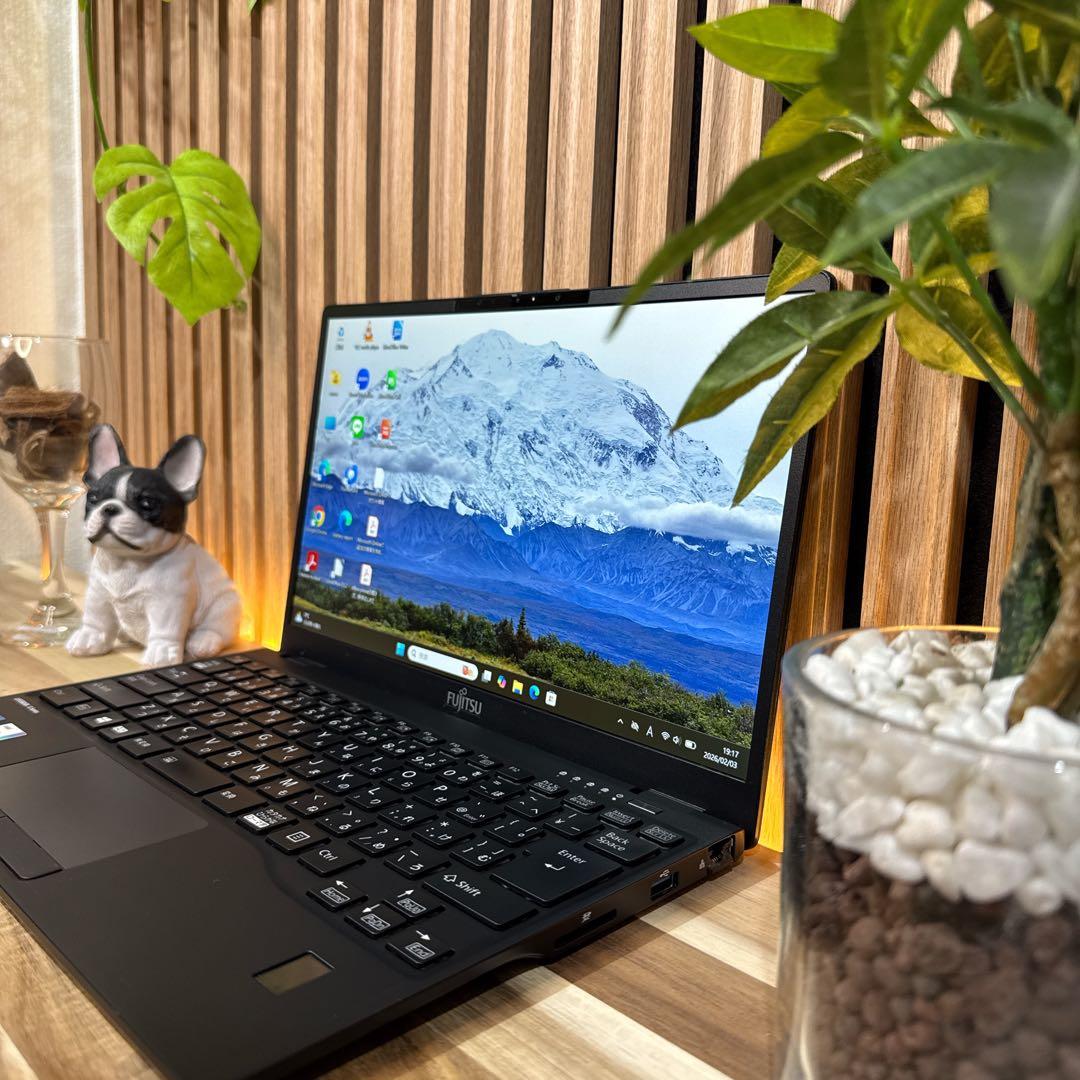 最上級品‼️LIFEBOOK☘️最高峰i7☘第11世代☘️フルHD☘最新ノートパソコン