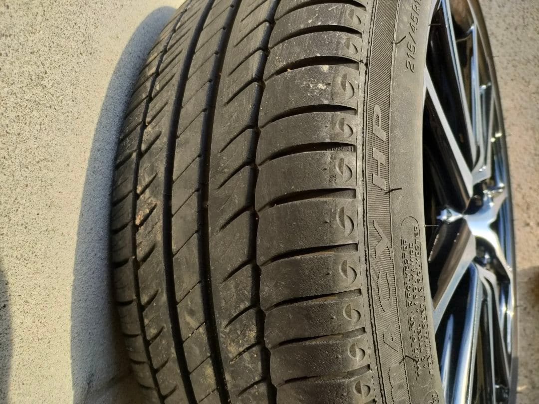 【ぴー】GR86 SZ 純正ホイール 純正装着タイヤ ①