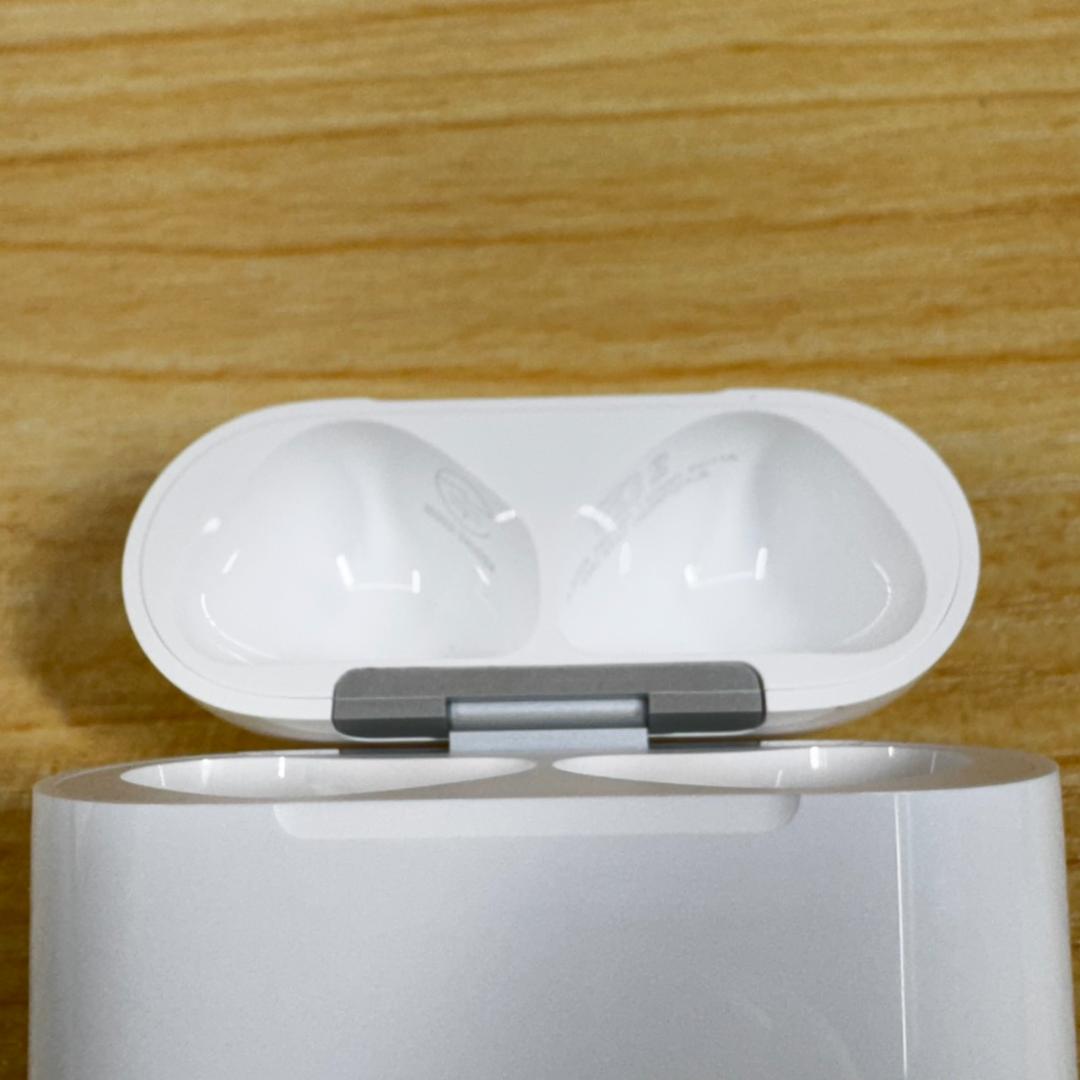 A6177 美品 Apple AirPods 4 (ANC)