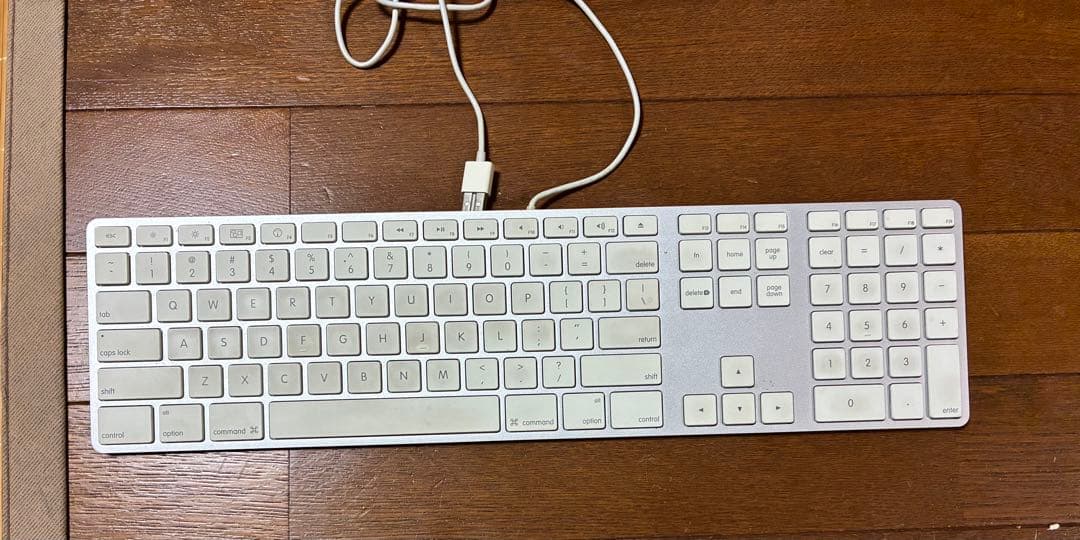 iMac純正US仕様有線キーボード QWERTY配列 USB接続