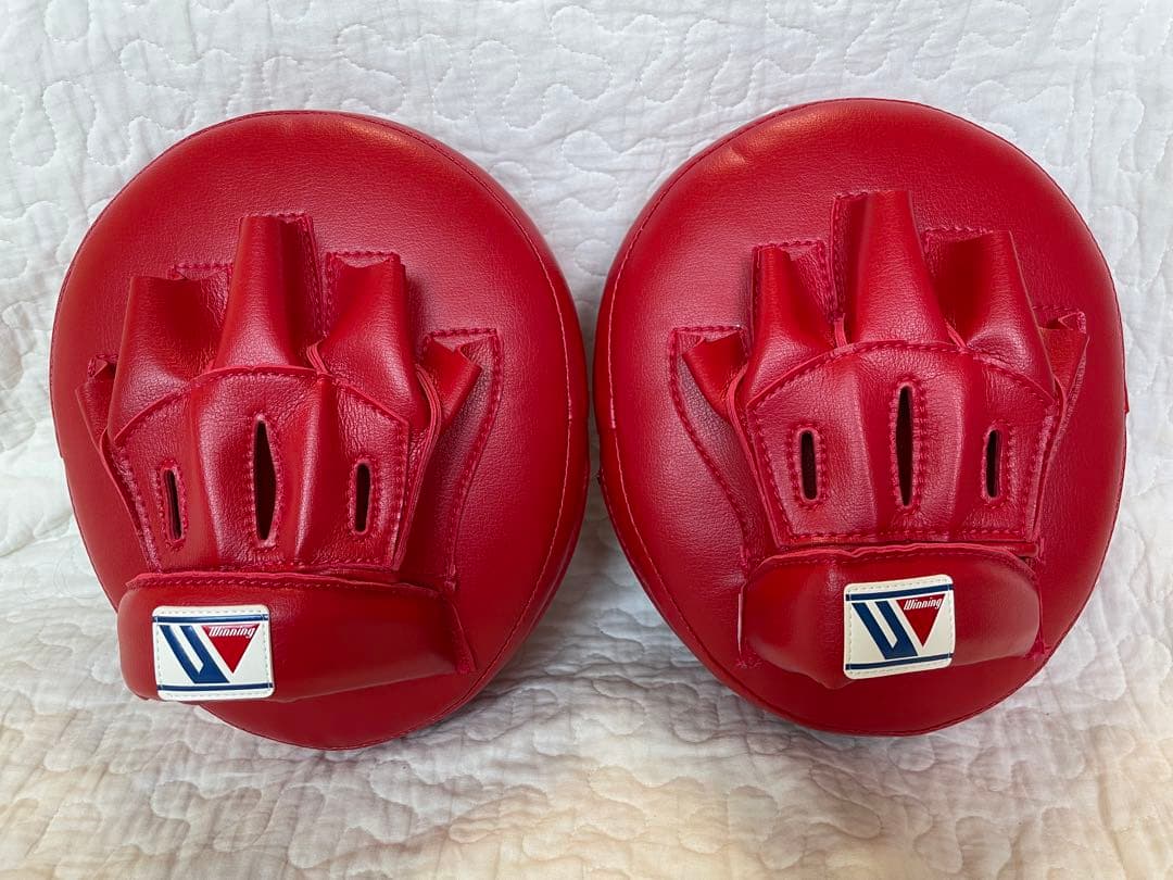 新品 ウイニング ボクシング パンチングミット CM-50