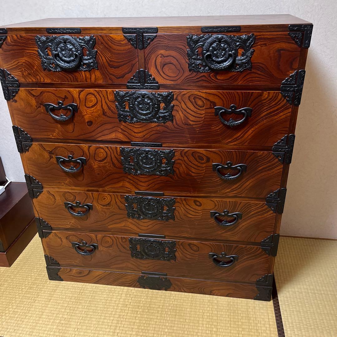 岩屋堂整理箪笥 和風木製タンス 105cm x 45cm x 115cm