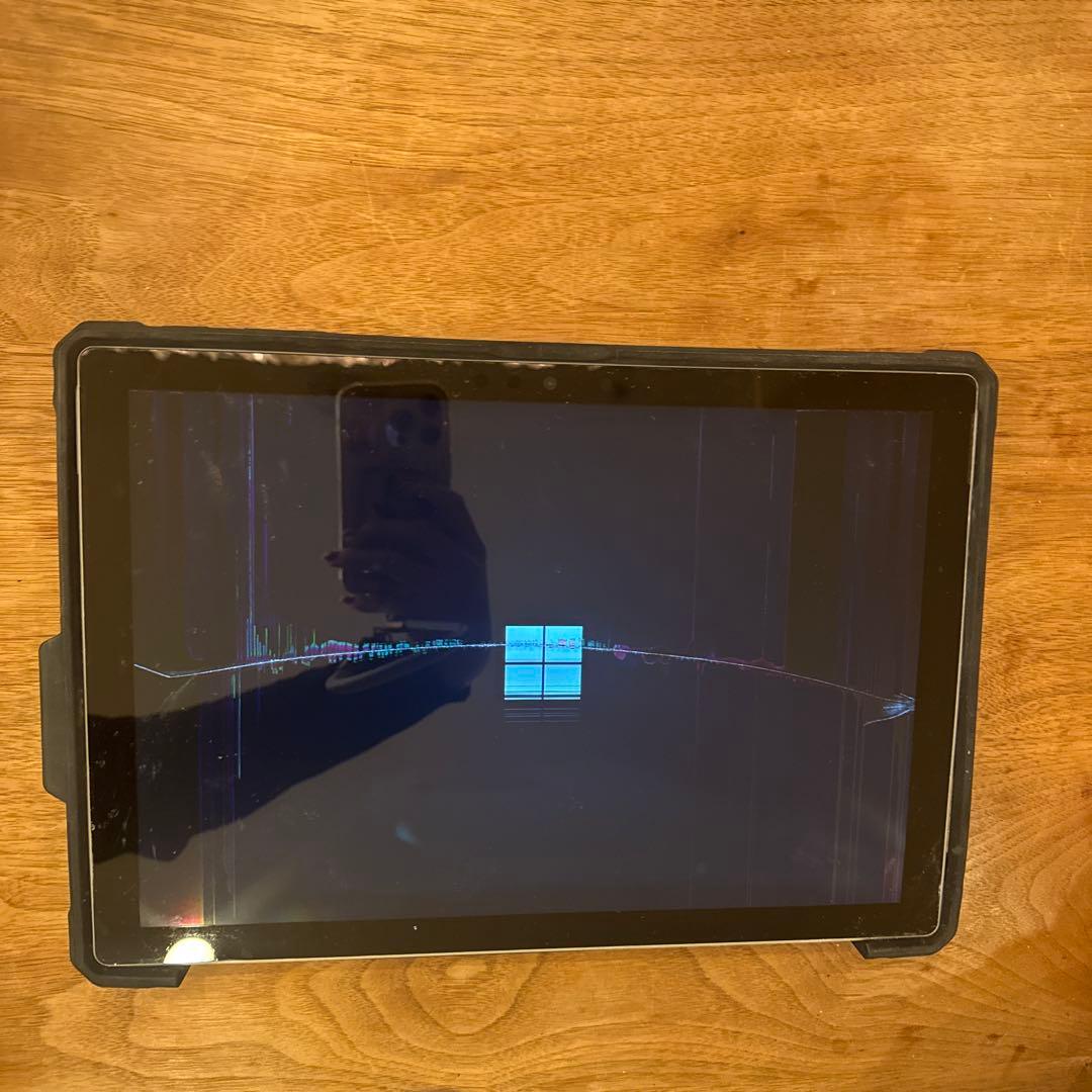 ラック　Surface pro 7