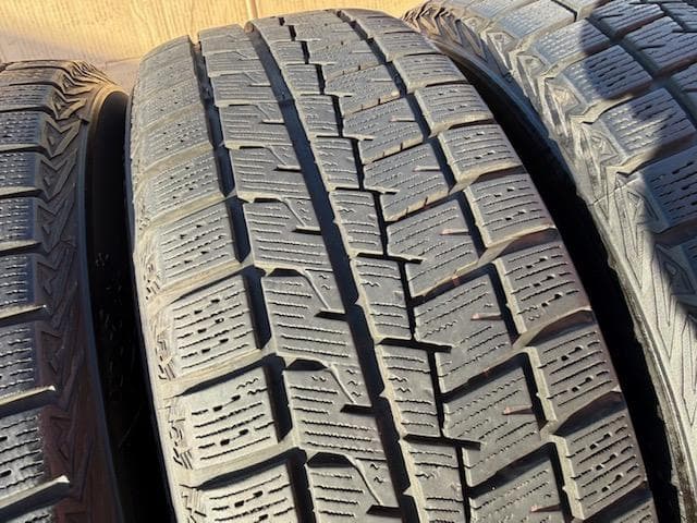 ノア ヴォクシー スタッドレスタイヤセット 195/65R15 2021年製