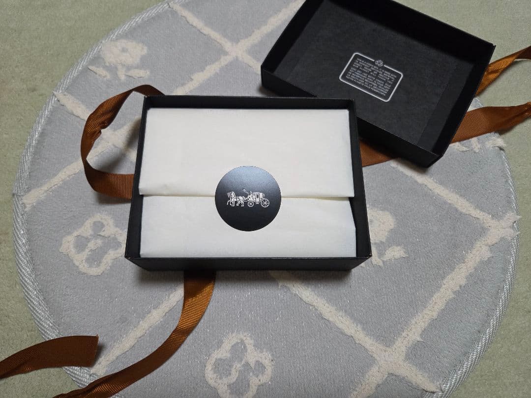 【新品未使用】COACH チェリー バッグ チャーム ゴールド