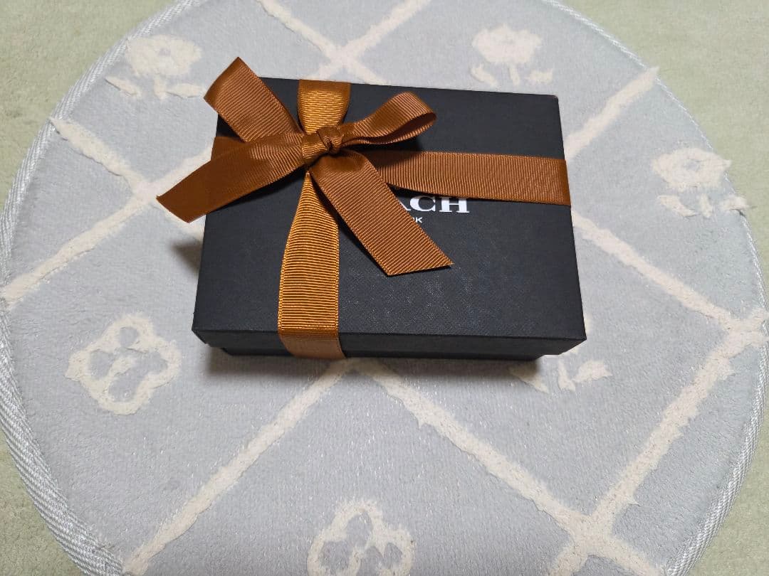 【新品未使用】COACH チェリー バッグ チャーム ゴールド