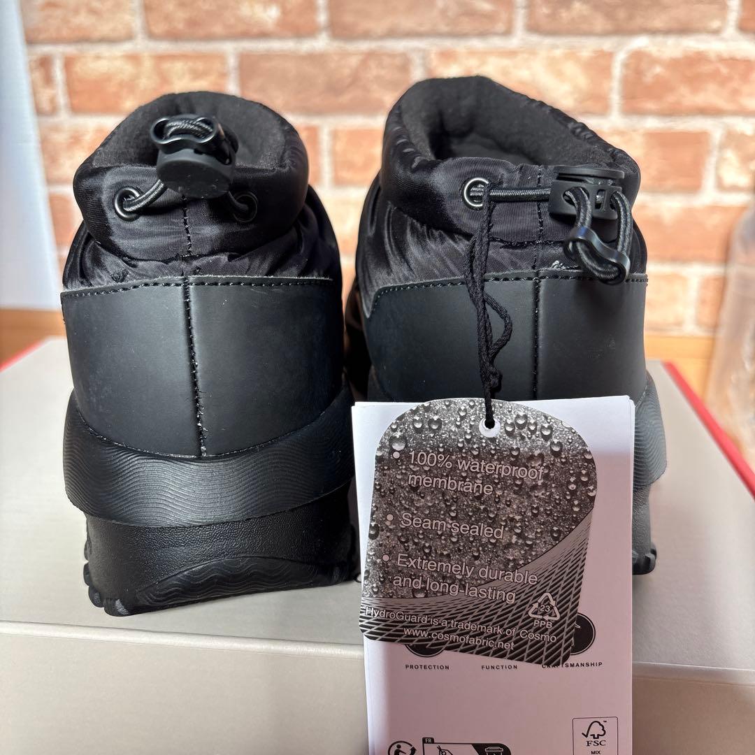 新品未使用タグ付きHUNTER スニーカー　パフド トラベル フロー トレーナー