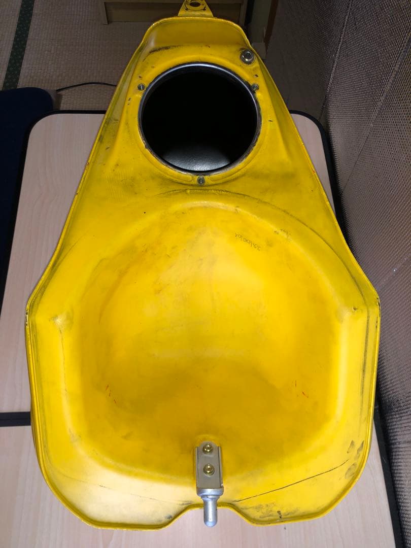 Ducati 748用 純正ガソリンタンク 中古