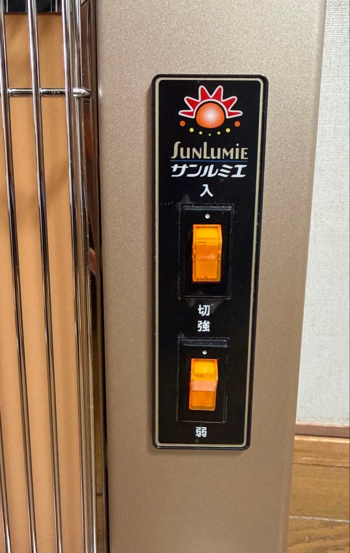 サンルミエ キュート E800LS 遠赤外線暖房器 パネル 動作良好