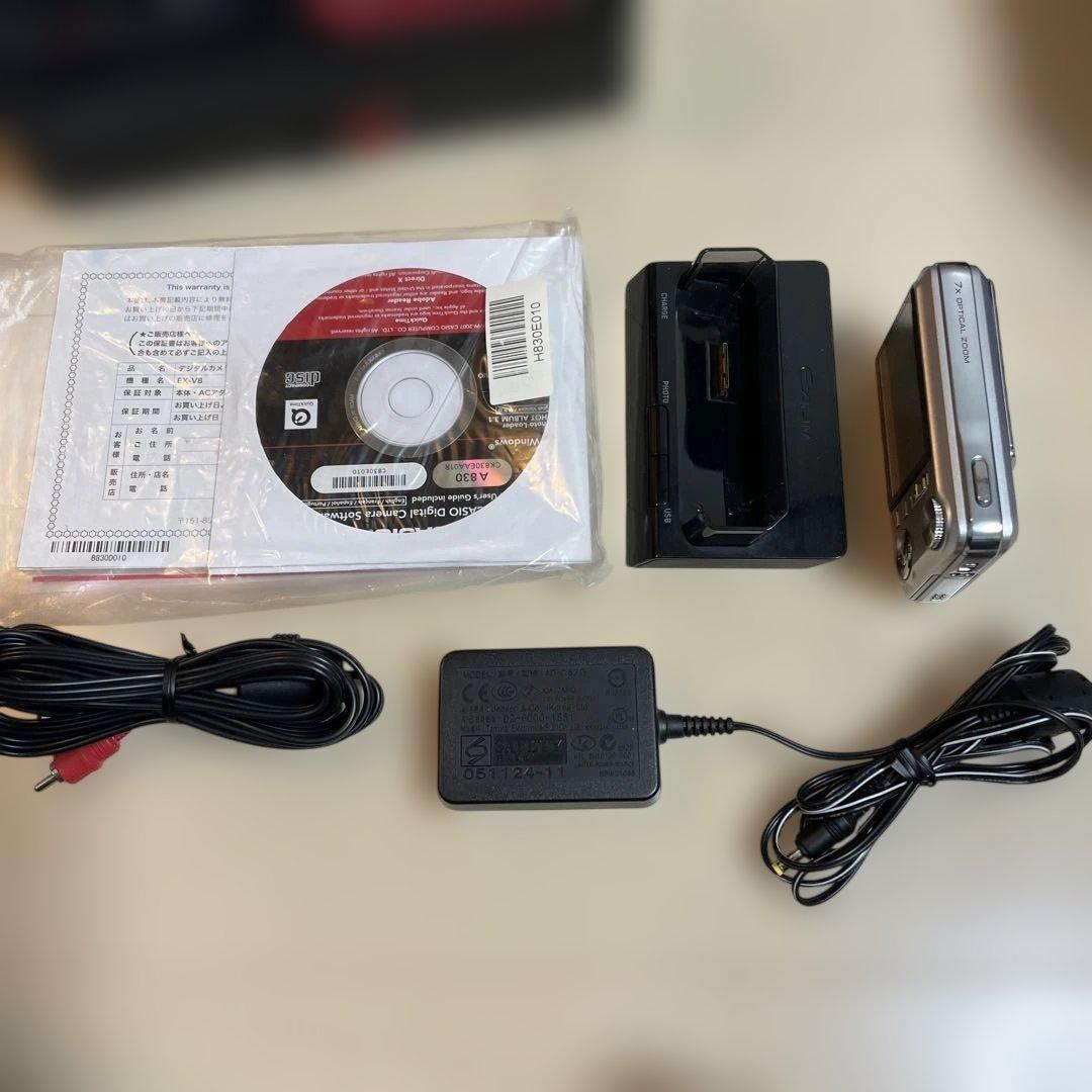 カシオ　EX-V8 デジタルカメラ　コンデジ　撮影可